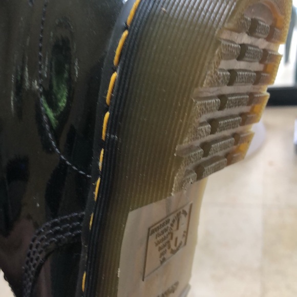 Dr Martens boots Airware black gloss - Picture 4 of 7